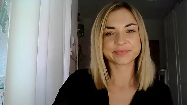 Snapshot of ashley_xlove chatting on December 19, 10:45 am ashley xlove online show from December 19, 10:45 am