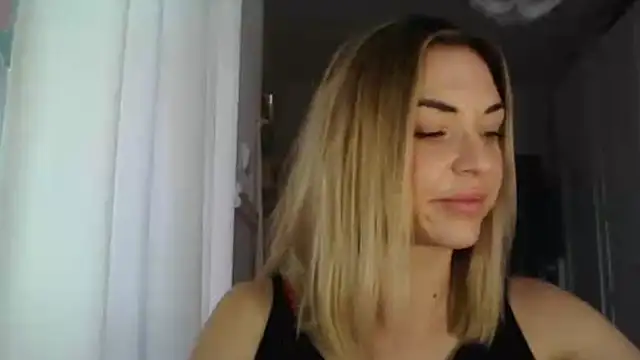 Snapshot of ashley_xlove chatting on January 17, 8:13 am ashley xlove online show from January 17, 8:13 am