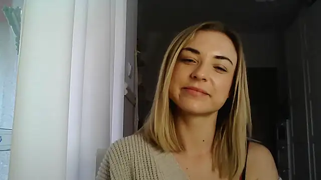 Snapshot of ashley_xlove chatting on February 6, 11:10 am ashley xlove online show from February 6, 11:10 am