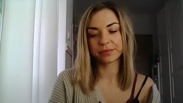 Snapshot of ashley_xlove chatting on March 3, 7:43 am ashley xlove online show from March 3, 7:43 am