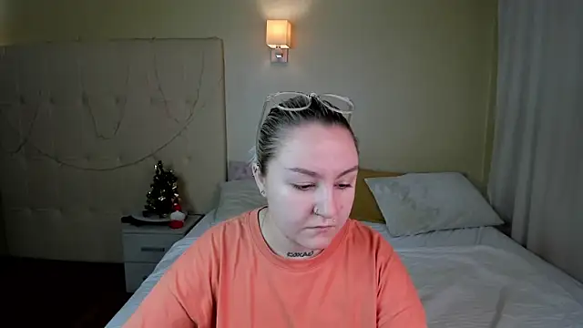 Debbie Taylor online show from December 24, 3:16 pm