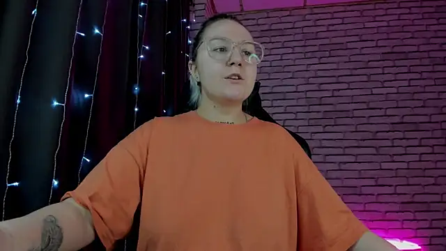 Debbie Taylor online show from January 4, 3:28 pm