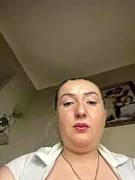 Snapshot of BrigitDani_ chatting on December 6, 11:22 am BrigitDani online show from December 6, 11:22 am