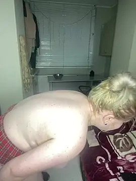 Snapshot of BrigitDani_ chatting on January 31, 1:34 pm BrigitDani online show from January 31, 1:34 pm