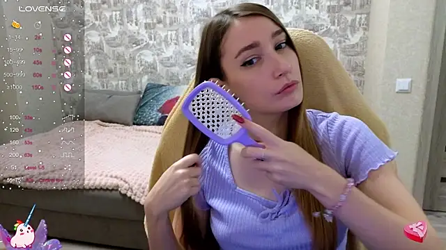 Snapshot of beril_kiss- chatting on October 24, 6:37 pm beril kiss- online show from October 24, 6:37 pm