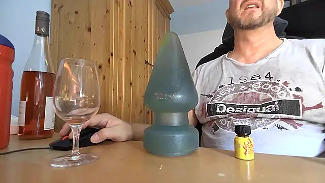 Tom PP cgn online show from September 19, 9:43 am