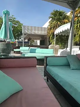 Snapshot of miamiworld chatting on May 11, 9:23 pm miamiworld online show from May 11, 9:23 pm