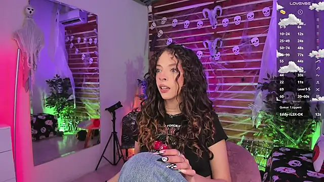 Snapshot of Sapphire_Venuss chatting on October 27, 1:42 am Sapphire Venuss online show from October 27, 1:42 am