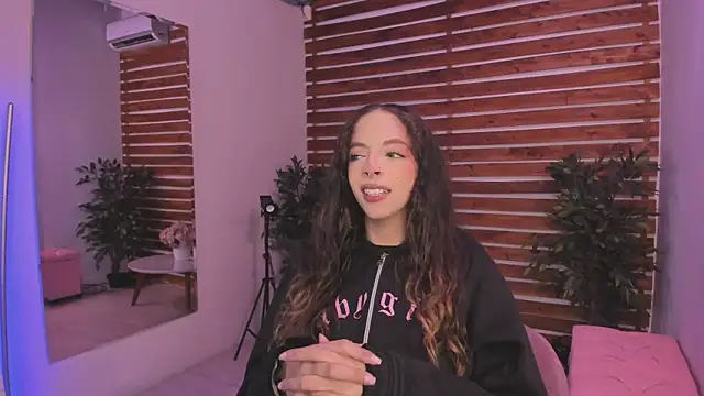 Snapshot of Sapphire_Venuss chatting on November 27, 2:13 am Sapphire Venuss online show from November 27, 2:13 am