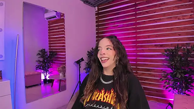 Snapshot of Sapphire_Venuss chatting on November 29, 12:57 am Sapphire Venuss online show from November 29, 12:57 am