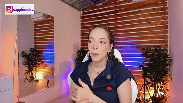 Sapphire Venuss online show from May 2, 1:21 am