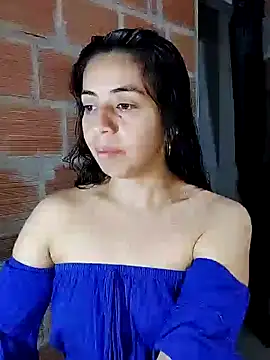 Snapshot of anngela01 chatting on January 7, 12:03 am anngela01 online show from January 7, 12:03 am