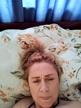 issa soto  online show from February 9, 6:34 pm