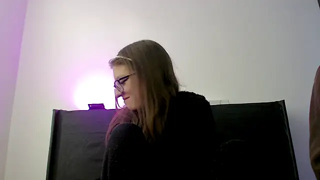 Aurora blossom   online show from December 2, 9:43 pm