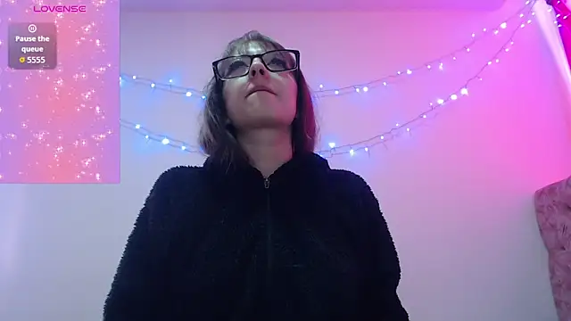 Aurora blossom   online show from December 15, 7:18 pm