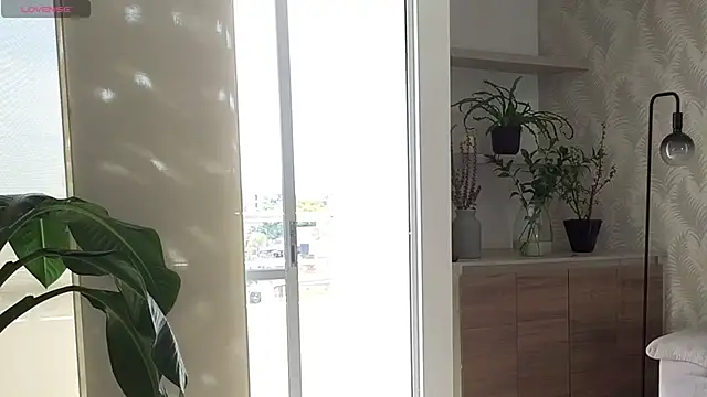 Siny Moore online show from February 9, 6:01 pm