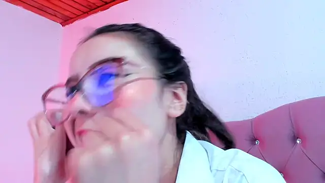 Snapshot of teffy_lee chatting on December 6, 8:07 pm teffy lee online show from December 6, 8:07 pm