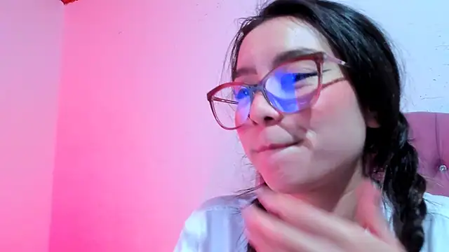 Snapshot of teffy_lee chatting on December 8, 10:57 pm teffy lee online show from December 8, 10:57 pm