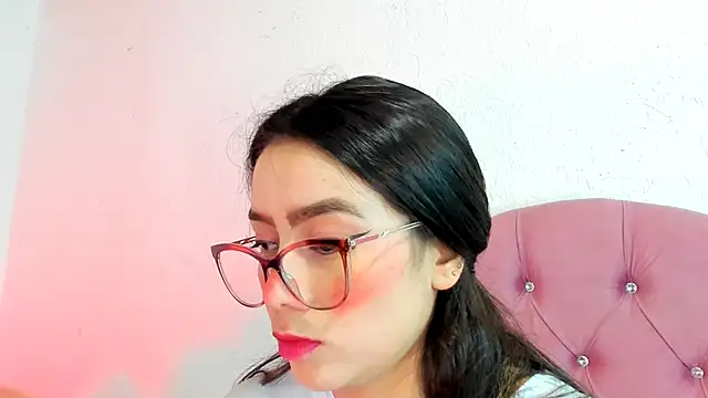 Snapshot of teffy_lee chatting on December 9, 8:01 pm teffy lee online show from December 9, 8:01 pm