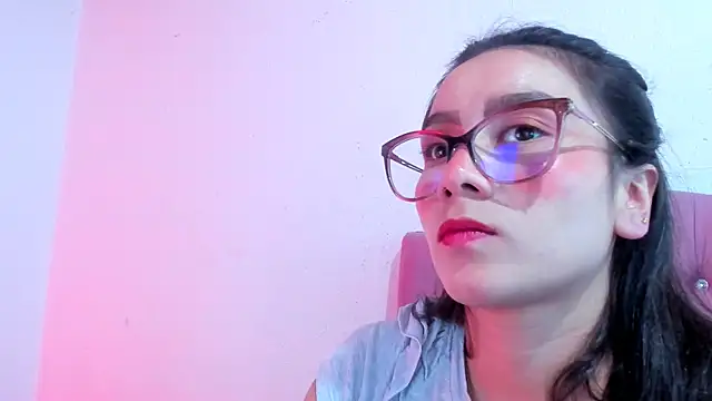 Snapshot of teffy_lee chatting on December 23, 8:03 pm teffy lee online show from December 23, 8:03 pm