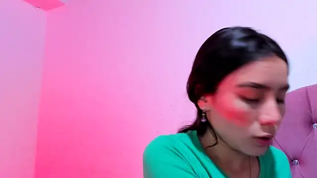 Snapshot of teffy_lee chatting on December 29, 12:52 am teffy lee online show from December 29, 12:52 am