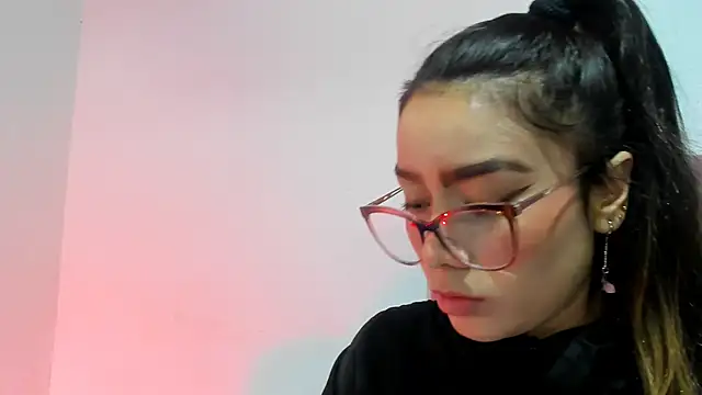 Snapshot of teffy_lee chatting on December 30, 8:25 pm teffy lee online show from December 30, 8:25 pm