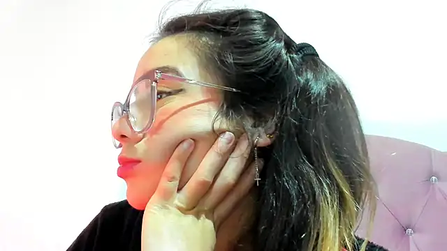 Snapshot of teffy_lee chatting on January 3, 9:26 pm teffy lee online show from January 3, 9:26 pm