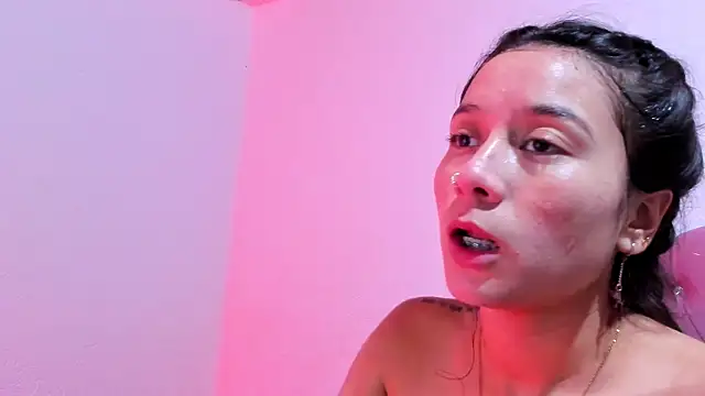 Snapshot of teffy_lee chatting on January 9, 11:34 pm teffy lee online show from January 9, 11:34 pm