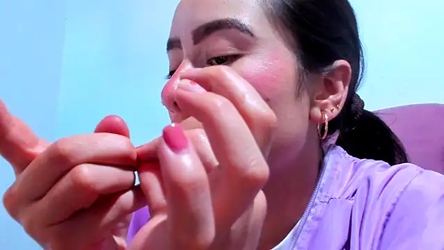 Snapshot of teffy_lee chatting on January 23, 8:56 pm teffy lee online show from January 23, 8:56 pm