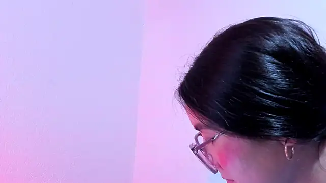 Snapshot of teffy_lee chatting on January 24, 8:43 pm teffy lee online show from January 24, 8:43 pm