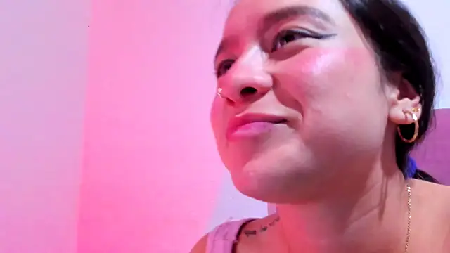 Snapshot of teffy_lee chatting on February 1, 11:27 pm teffy lee online show from February 1, 11:27 pm