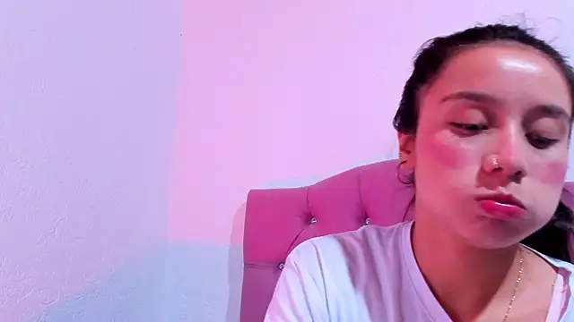 Snapshot of teffy_lee chatting on February 6, 11:15 pm teffy lee online show from February 6, 11:15 pm