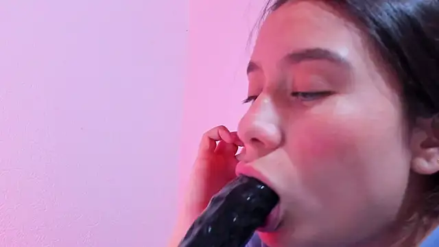 Snapshot of teffy_lee chatting on March 22, 12:06 am teffy lee online show from March 22, 12:06 am