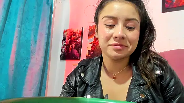 Snapshot of teffy_lee chatting on November 9, 9:02 pm teffy lee online show from November 9, 9:02 pm