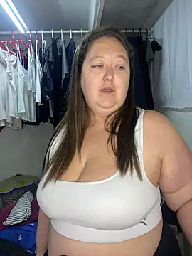 Snapshot of Chloee_ep chatting on June 26, 3:11 am Chloee ep online show from June 26, 3:11 am