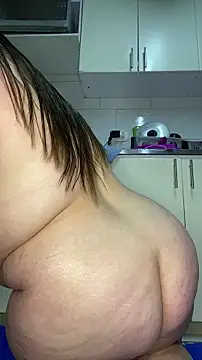Snapshot of Chloee_ep chatting on July 5, 4:19 am Chloee ep online show from July 5, 4:19 am