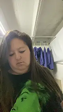 Snapshot of Chloee_ep chatting on July 16, 5:02 am Chloee ep online show from July 16, 5:02 am