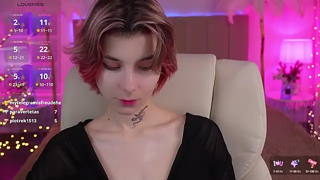 HaylaAmber online show from December 12, 11:14 pm