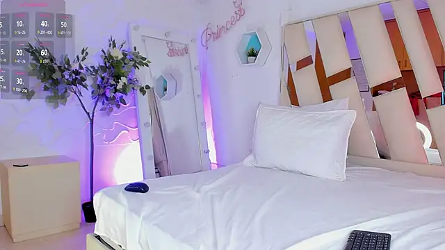 EthanCollens online show from February 17, 11:00 pm