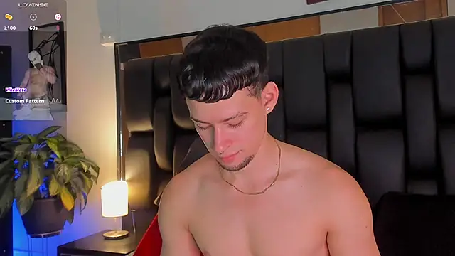 JadeSmiith  online show from October 22, 10:53 pm