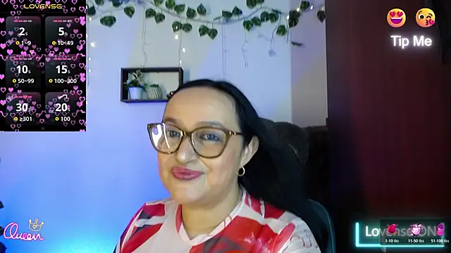 Snapshot of Gia_Nahomi chatting on June 13, 11:02 pm Gia Nahomi online show from June 13, 11:02 pm