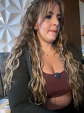 Ambarsexbutler online show from November 20, 9:25 pm