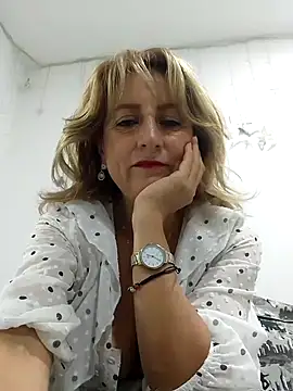 almaluna7 online show from February 2, 1:45 am