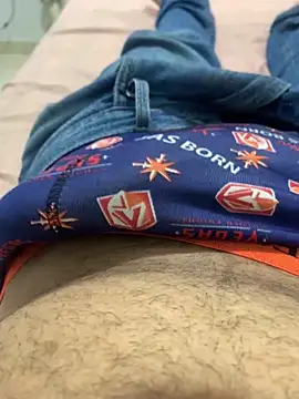 Snapshot of VouchingLagging chatting on September 23, 8:45 pm VouchingLagging online show from September 23, 8:45 pm