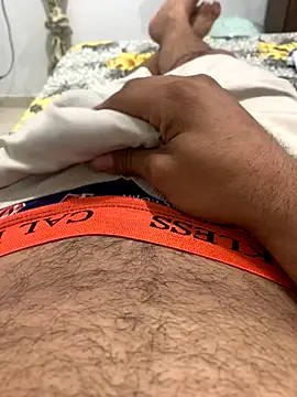 Snapshot of VouchingLagging chatting on October 3, 10:07 pm VouchingLagging online show from October 3, 10:07 pm