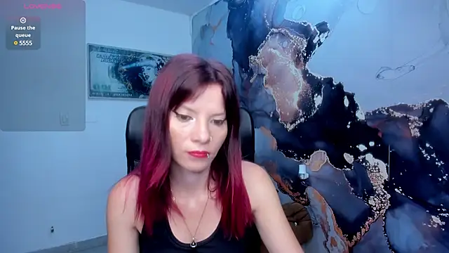 Snapshot of DanaaRey chatting on January 20, 11:24 am DanaaRey online show from January 20, 11:24 am