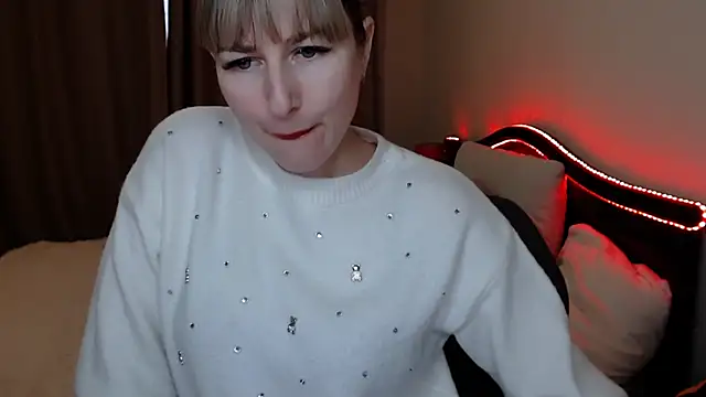 Snapshot of Incredible_Ariela chatting on December 21, 12:59 pm Incredible Ariela online show from December 21, 12:59 pm
