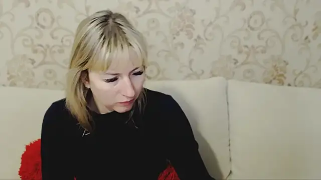 Snapshot of Incredible_Ariela chatting on January 6, 1:08 pm Incredible Ariela online show from January 6, 1:08 pm