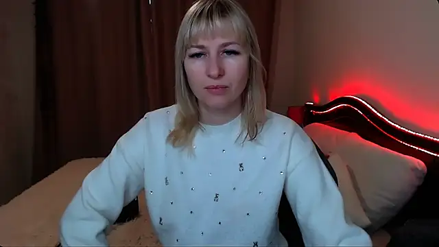 Snapshot of Incredible_Ariela chatting on January 8, 9:21 am Incredible Ariela online show from January 8, 9:21 am