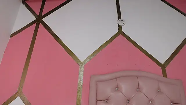 Snapshot of Vicky_Love_ chatting on February 11, 4:56 pm Vicky Love online show from February 11, 4:56 pm